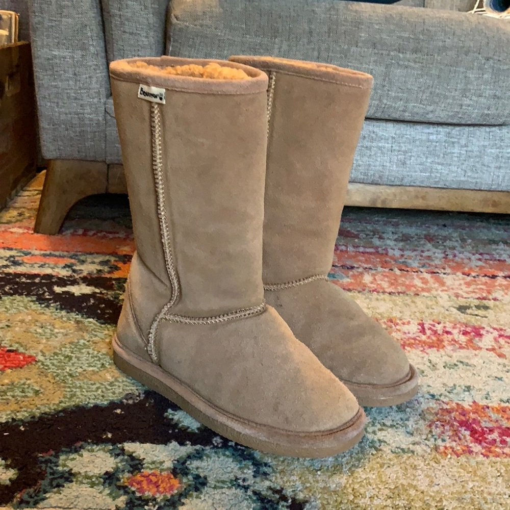 Bearpaw sheepskin lining boots